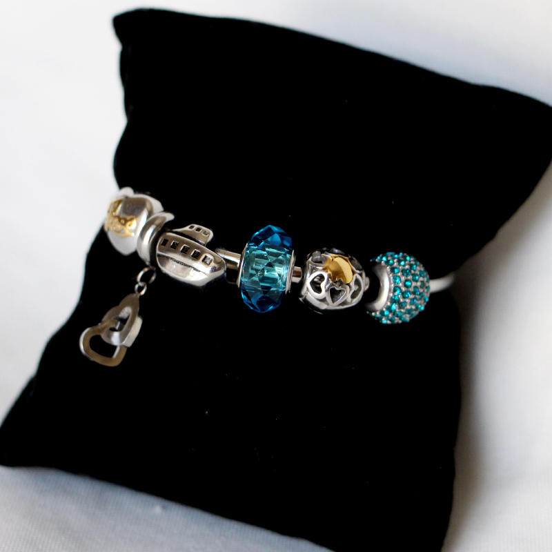 Pulsera Submarine